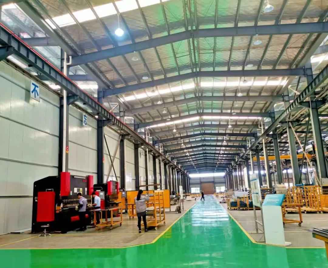 【九游·官方版网站登录入口-九游(中国)湖南生产基地】热火朝天生产忙，高质高效产精品！​